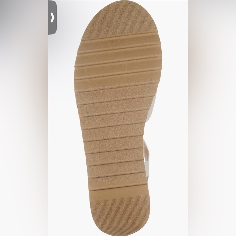 Toms Gia Tan and Cream Wedge Sandals - Picture 6 of 7